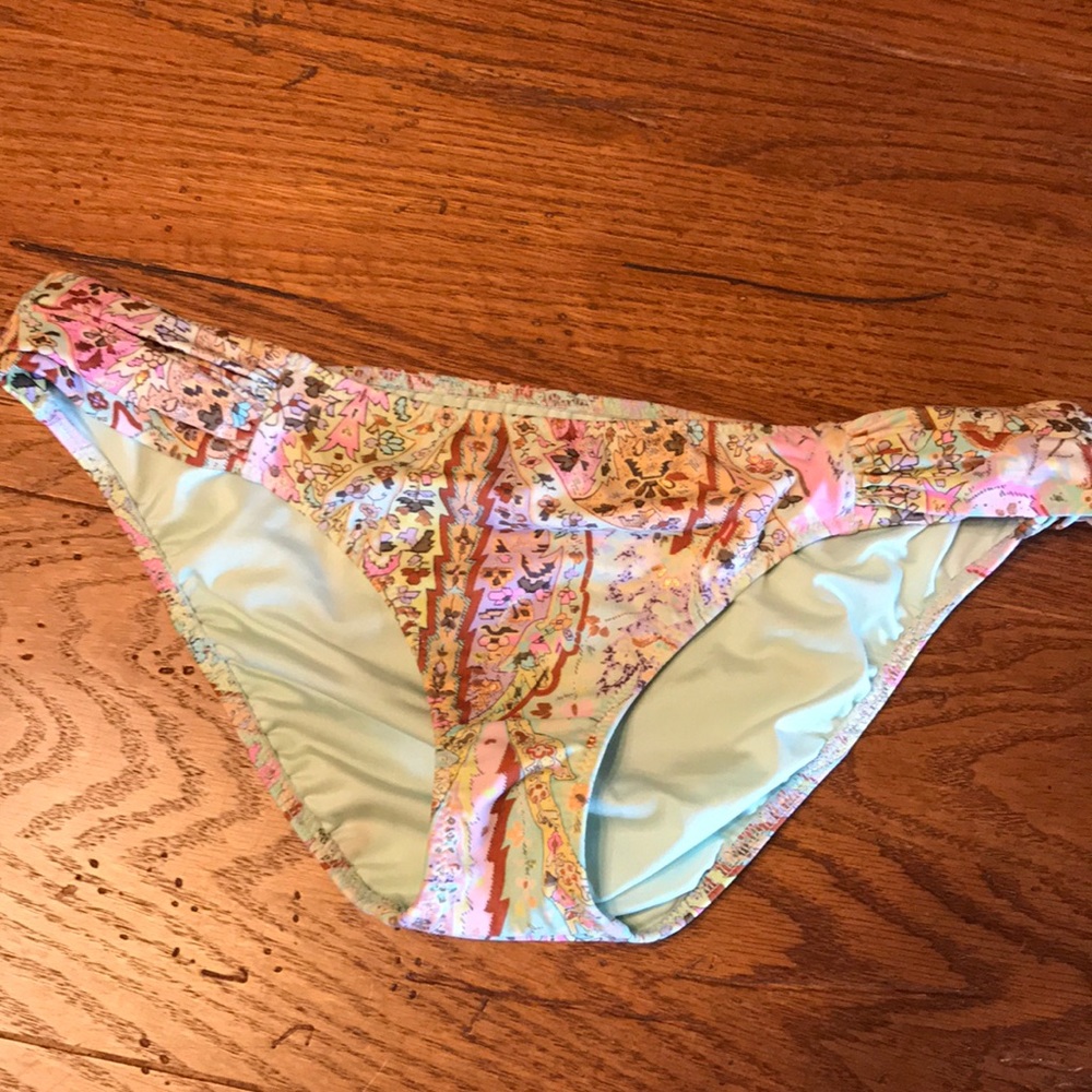 Victoria's Secret bottoms